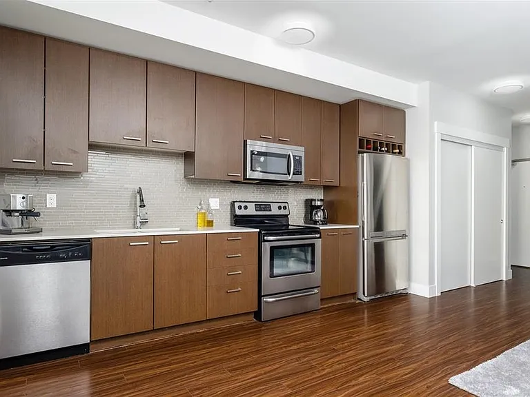 2473 Atkins Ave #308 — Photo 3