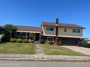 246 E Washington St, Nanticoke, PA 18634