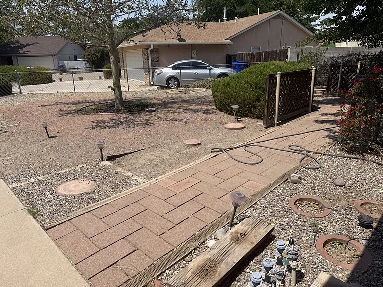 5516 Cochiti Ct NW — Photo 3