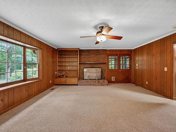 5th image of 263 Welker Cir