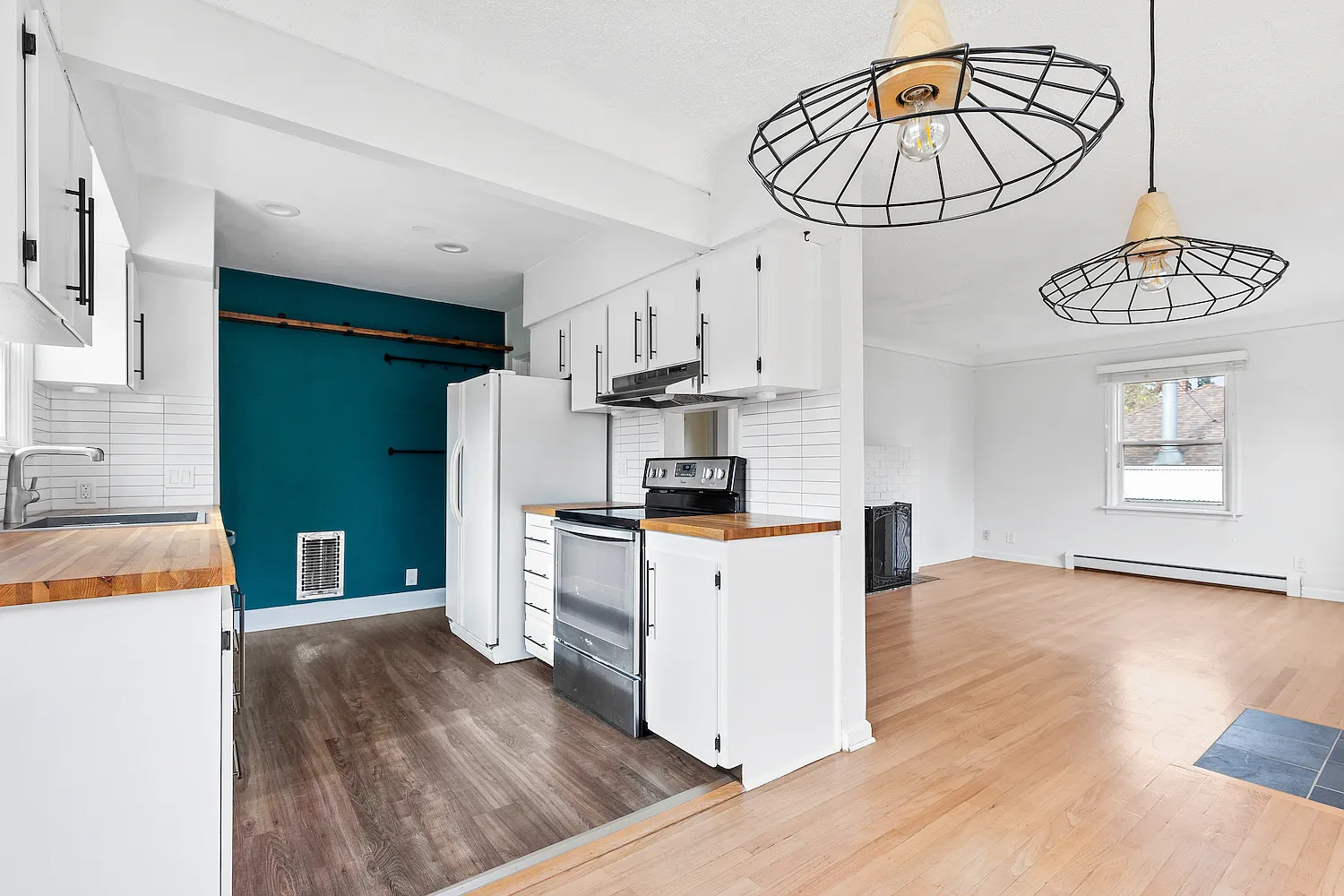 5935 NE 57th Ave — Photo 1