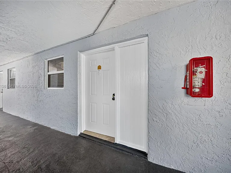 9351 Fontainebleau Blvd #B415 — Photo 32