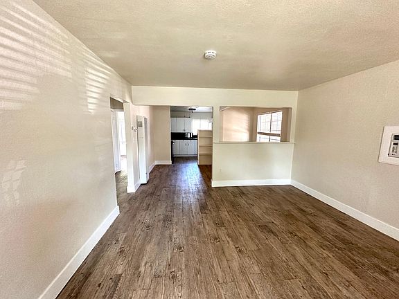 3rd image of 2721 Alcala St