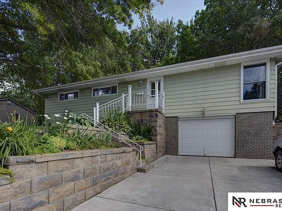 4th image of 807 Lemay Dr