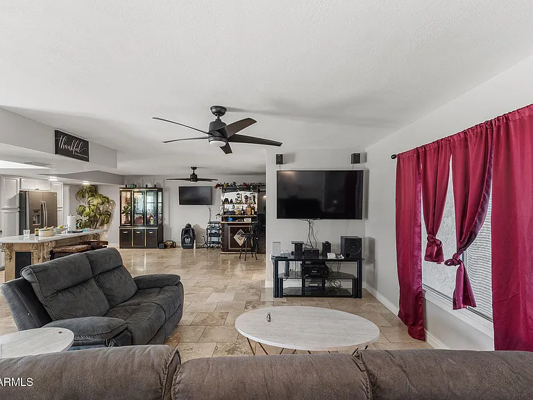 4716 W Christy Dr — Photo 20