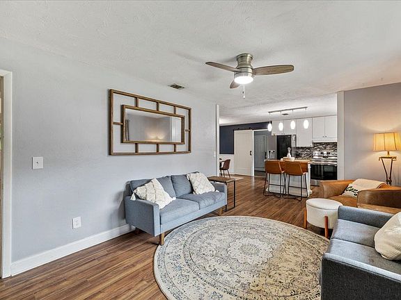 5th image of 2724 Bedford Way