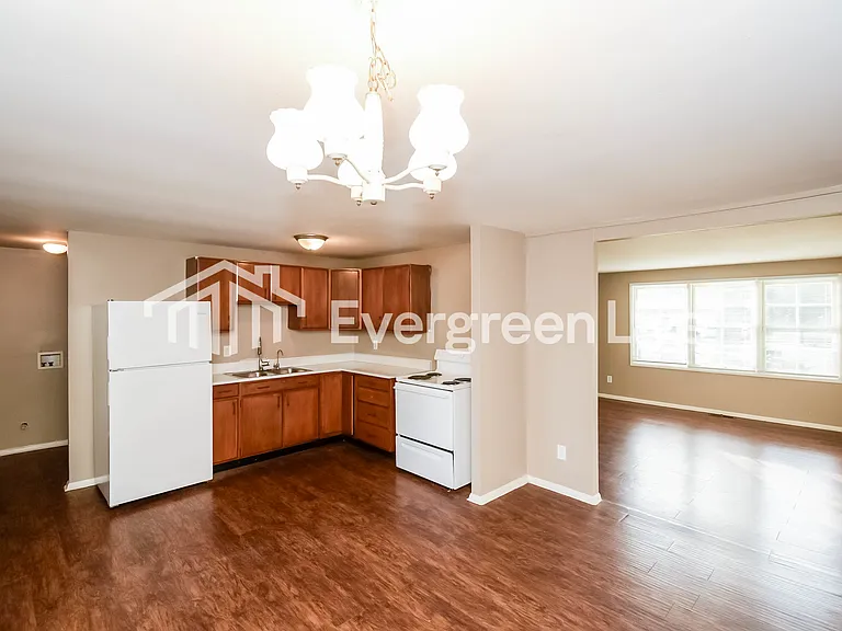 10331 Ronald Ct — Photo 5
