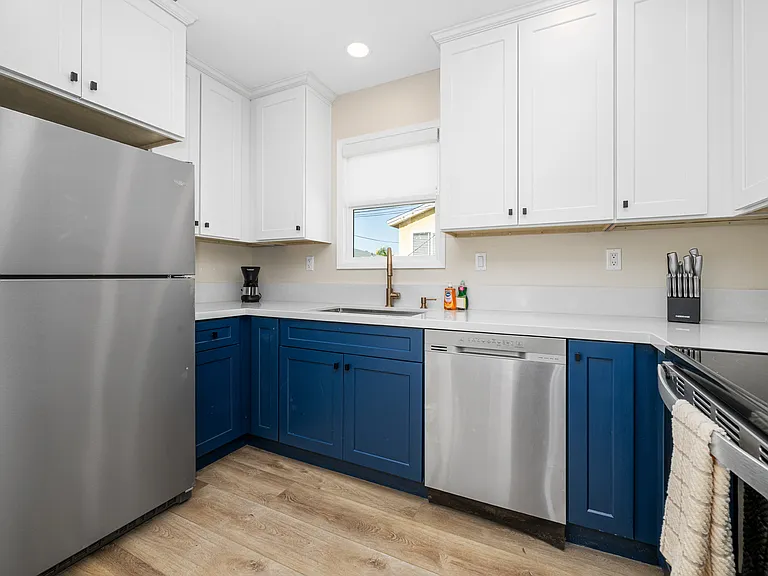 1211 Seal Way #C — Photo 12