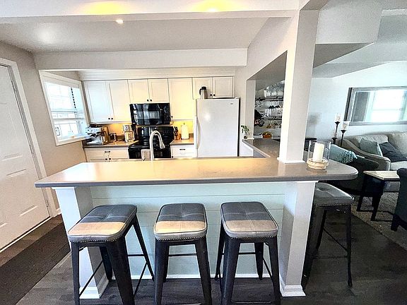 Bar seating for six 