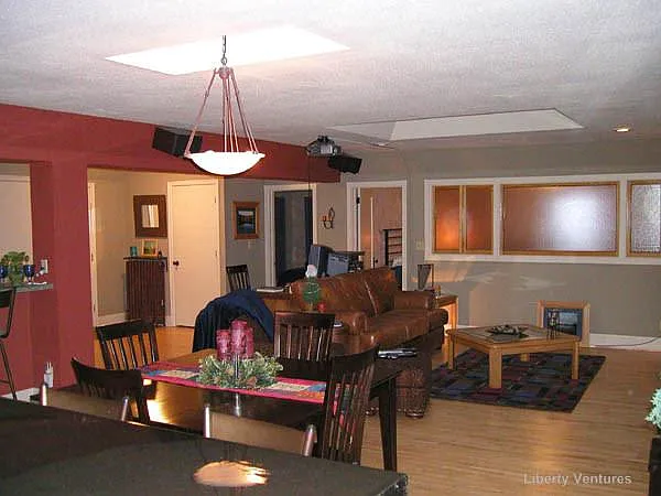 104 E Liberty St #1 — Photo 4