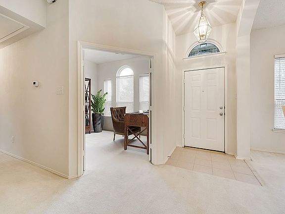 4th image of 101 Trailwood Dr