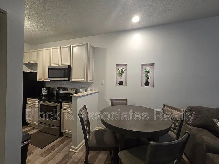 234 Davidson St — Photo 9