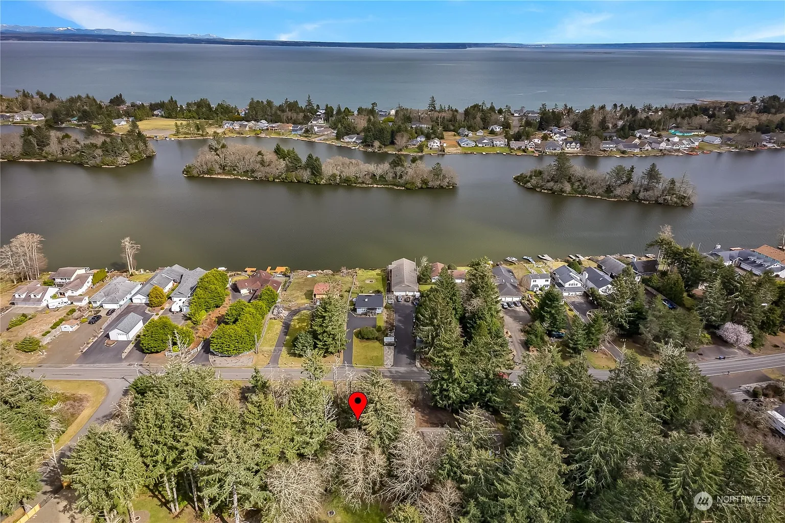 611 Mount Olympus Avenue SE photo 1