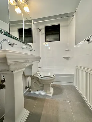 Rented by Nest Seekers International | media 13