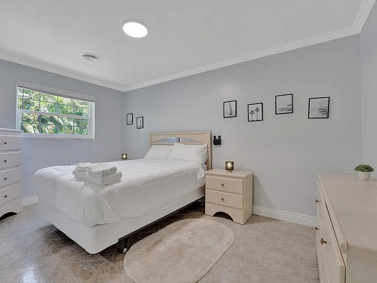 2633 Adams St — Photo 20