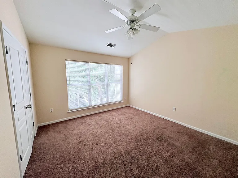 833 Old Greenville Hwy #223 — Photo 14