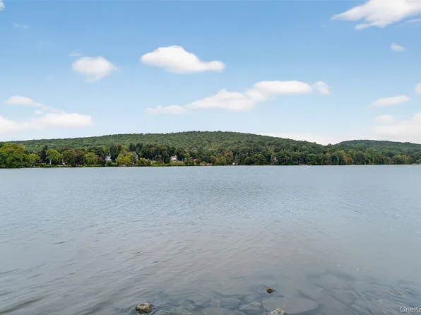 12 Montrose Drive, Carmel, NY 10512