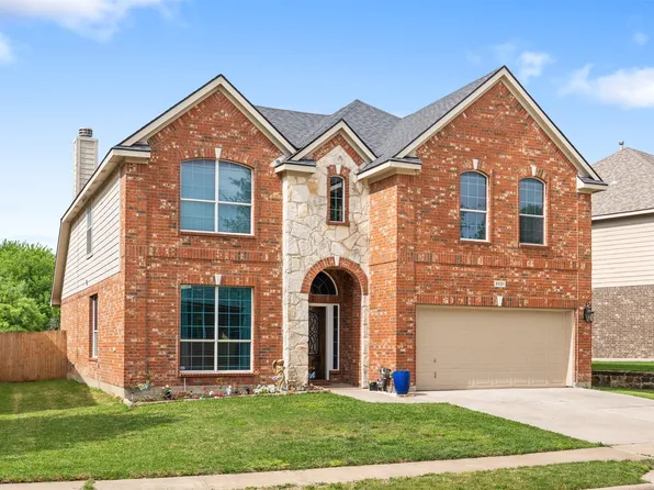 5621 Paloma Blanca Dr, Fort Worth, TX 76179