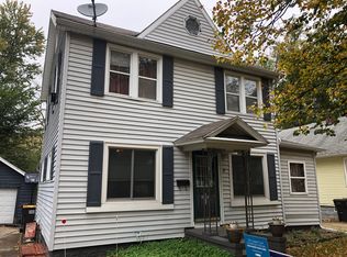 71 W Bacon St, Hillsdale, MI 49242