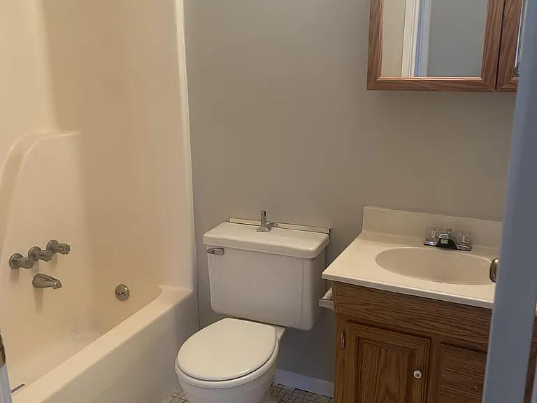 5600 Cheviot Rd #3 — Photo 5