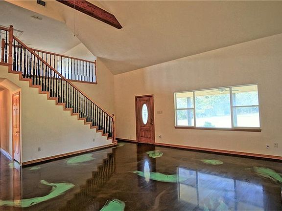 4th image of 298 County Road 3681