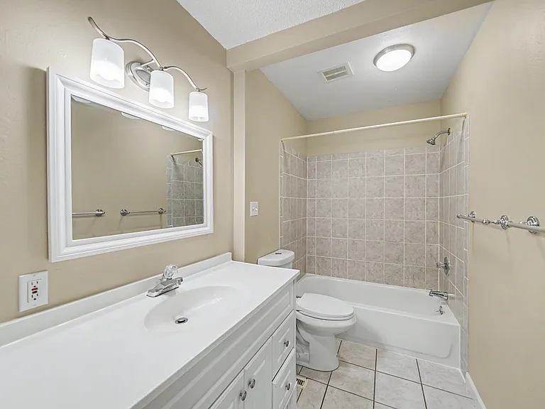3280 Madison Ave #2 — Photo 5