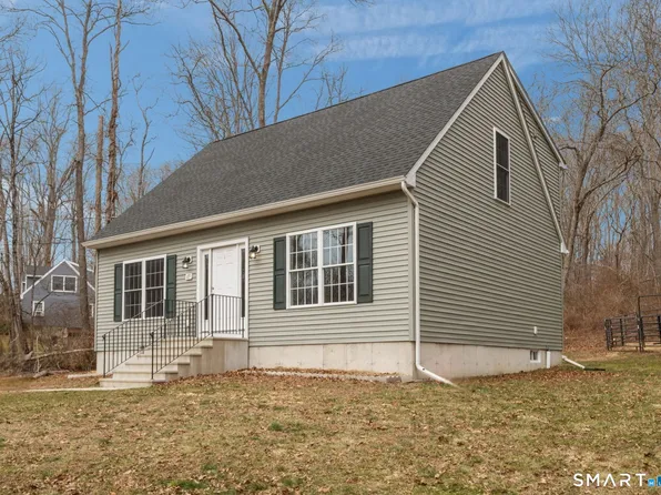 69 Wendell Comrie Road, Ledyard, CT 06339