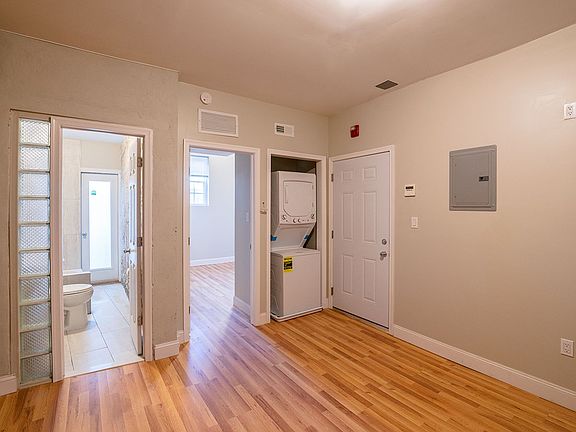 4th image of 1126 E Passyunk Ave Unit 4