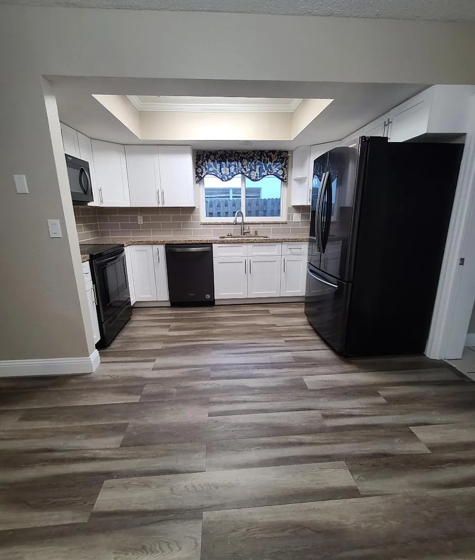 3 bed, 1501 sqft, $2,200 — Photo 4