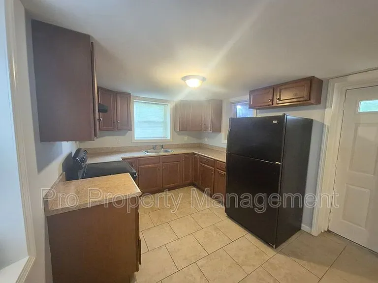 14 Edgewood Rd #1 — Photo 8