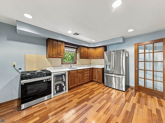 2nd image of 32 Commerce Dr #2