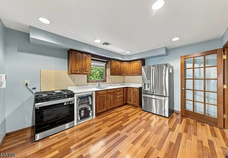 32 Commerce Dr #2 — Photo 2