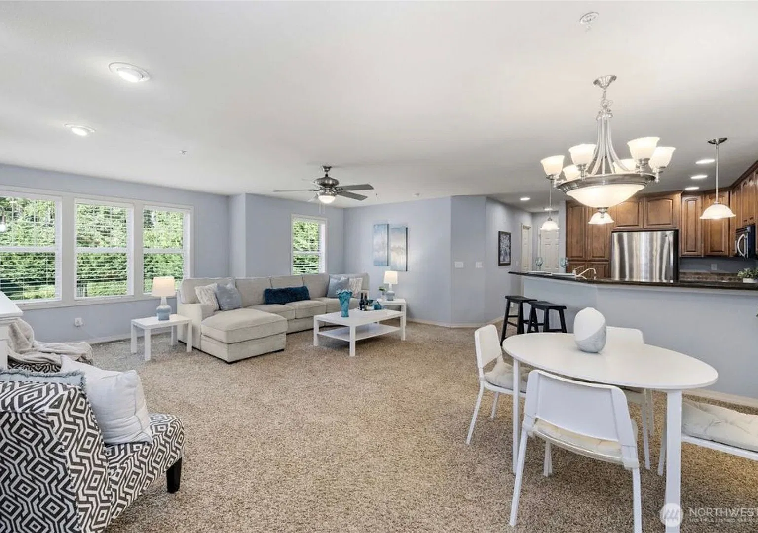 Beautiful and Peaceful condo — Photo 3