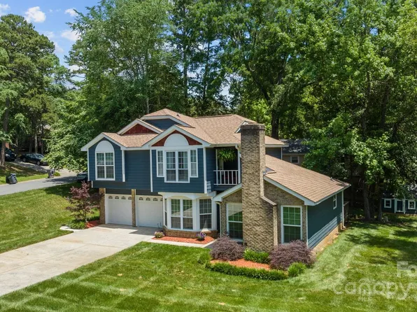 4516 Bathurst Dr, Charlotte, NC 28227