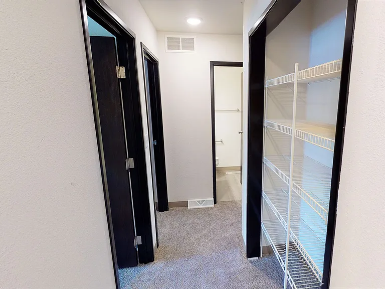 213 S Sheldon Ave — Photo 7