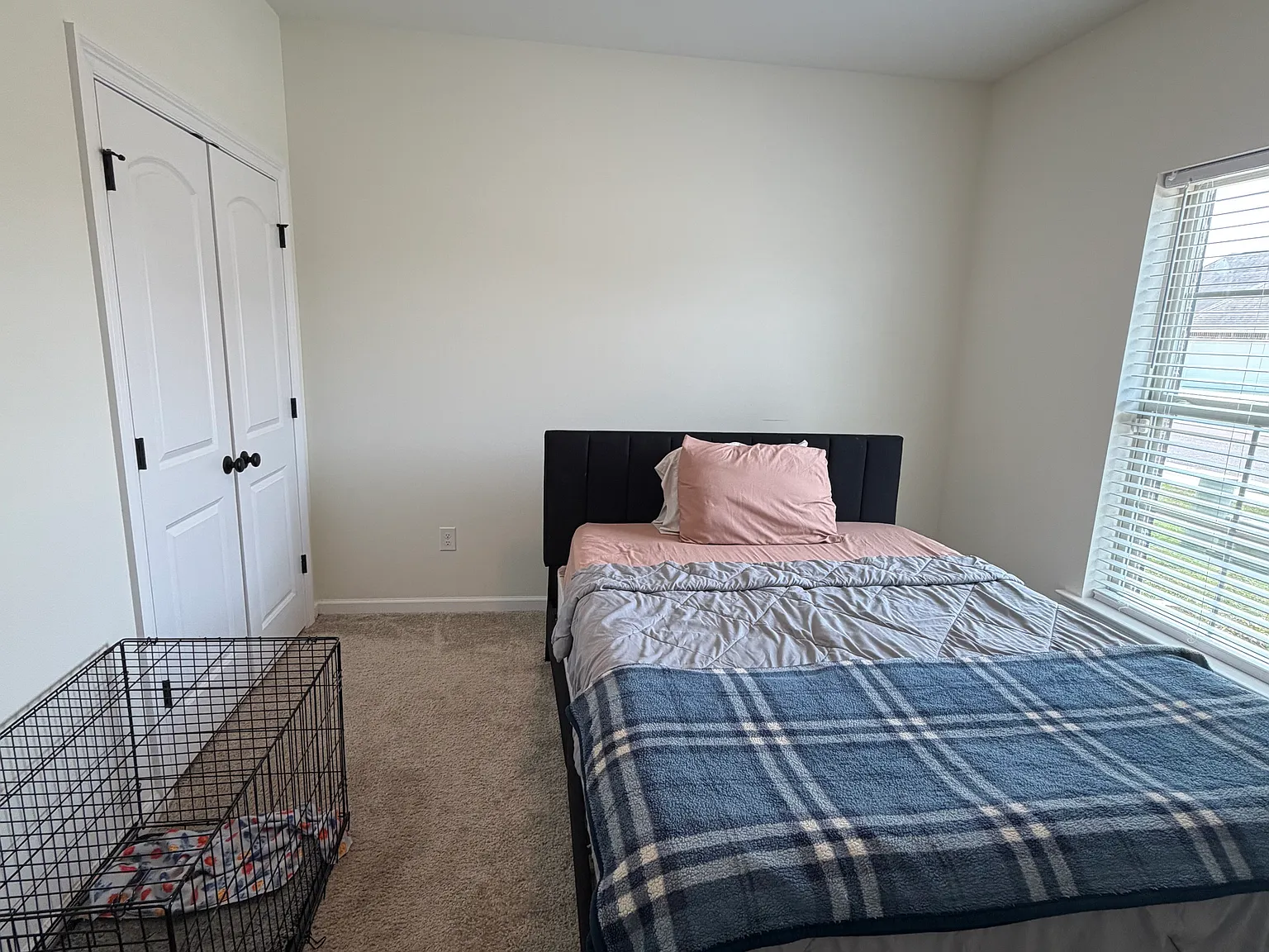 3 bed, 1498 sqft, $2,050 — Photo 2