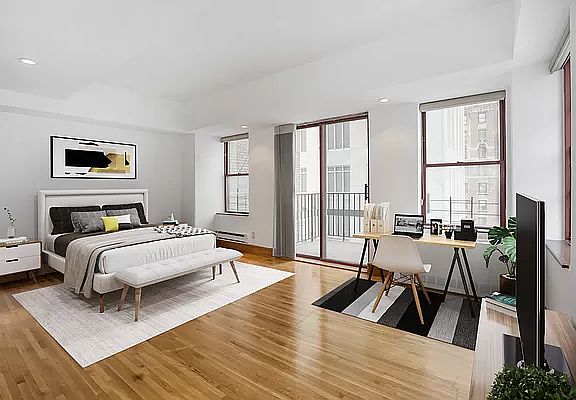 2nd image of 40 E 61st St APT 11B