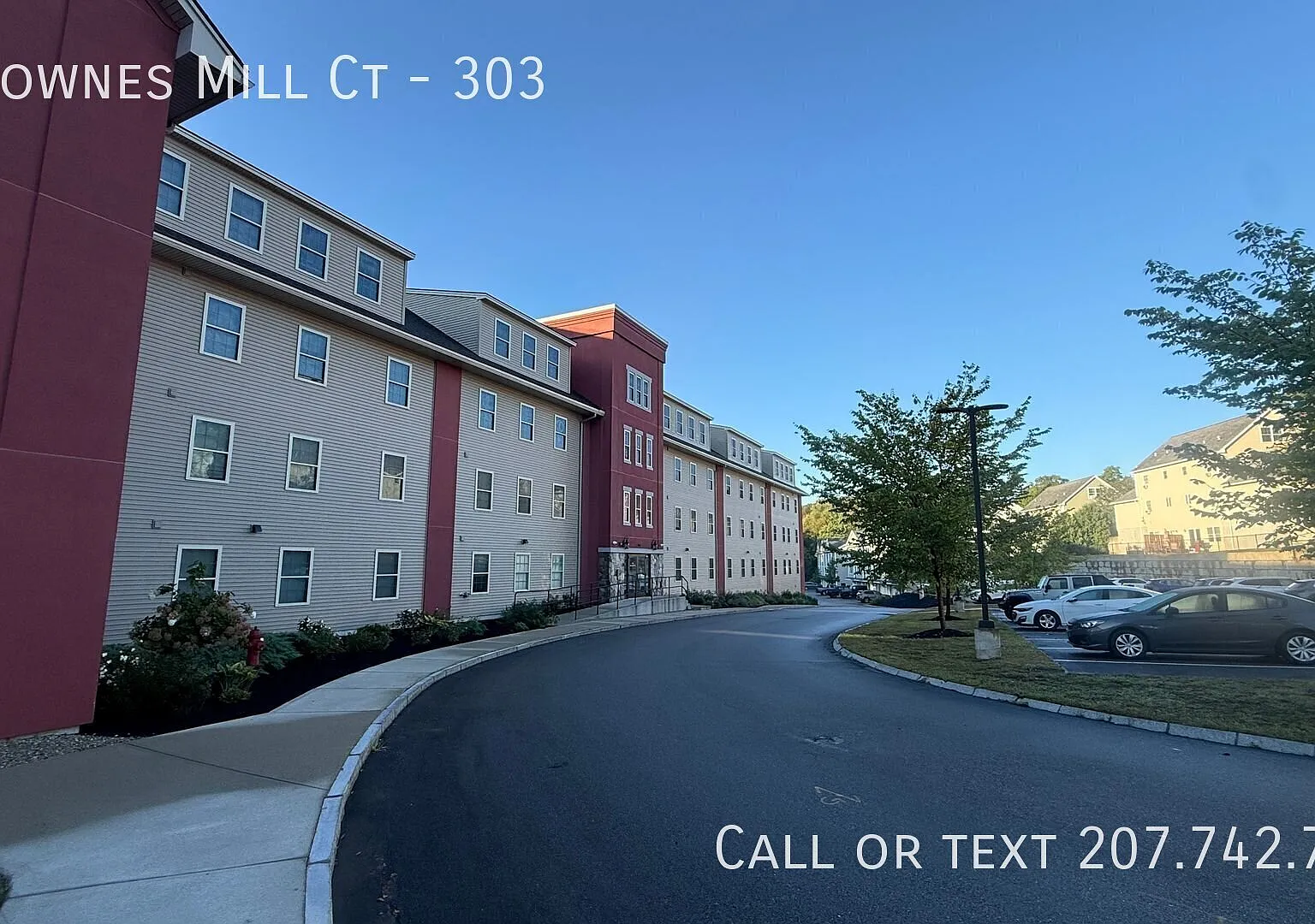 Large 2BR Modern Condo-2 Parking Spaces-Laundry in Unit — Photo 1