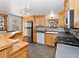236 E Mountain Blvd, Big Bear City, CA 92314