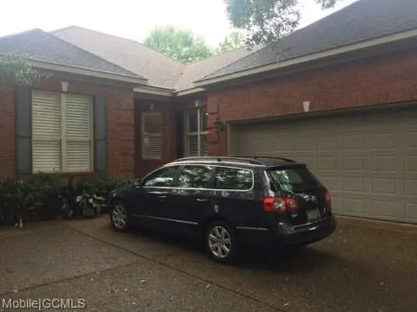 616 Skyline Dr E, Mobile, AL 36609