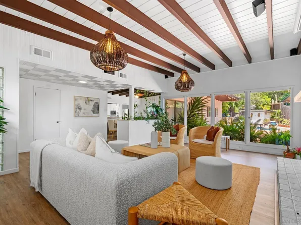 5591 Linda Rosa Ave, La Jolla, CA 92037