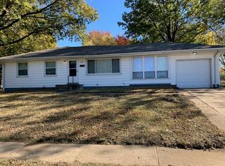 10030 Lance Dr, Saint Louis, MO 63137