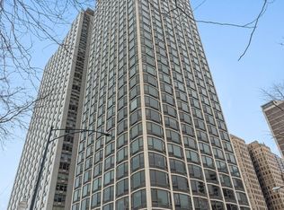 1555 N Astor St APT 33W, Chicago, IL 60610