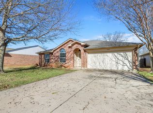 1610 Merritt Dr, Mansfield, TX
