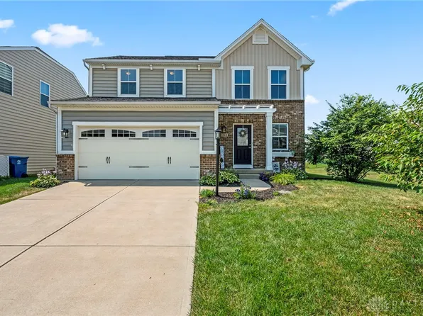 2212 Blazing Star Dr, Tipp City, OH 45371