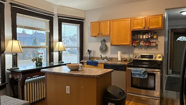 741 Geranium Ave E #1 — Photo 6