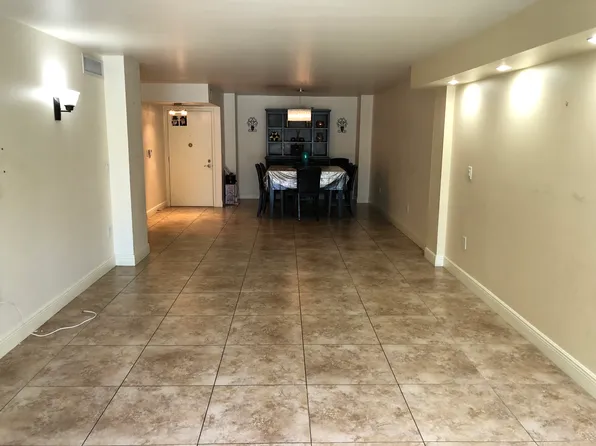 2806 N 46th Ave APT 239D, Hollywood, FL 33021