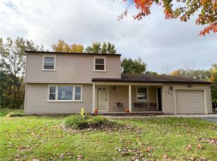 494 Bills Rd, Macedon, NY 14502