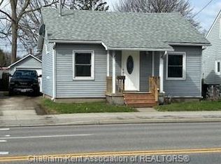 6 McNaughton Ave, Chatham Kent, ON N8A1R8