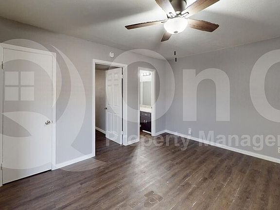 4th image of 2701 Hemphill St #207